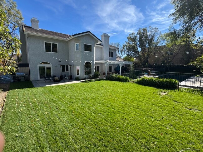 Building Photo - 22259 Dumetz Rd