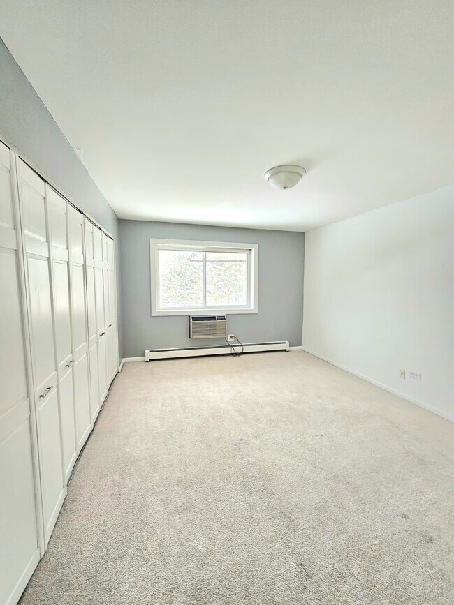 Photo - 2226 S Goebbert Rd Unit 473