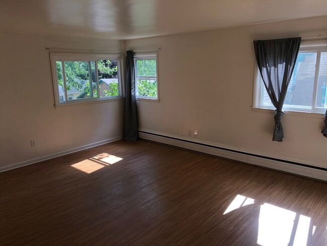 Living room - 4228 Prairie St SW Unit B