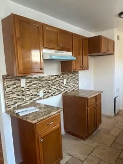 Photo - 8343 Lindley Ave