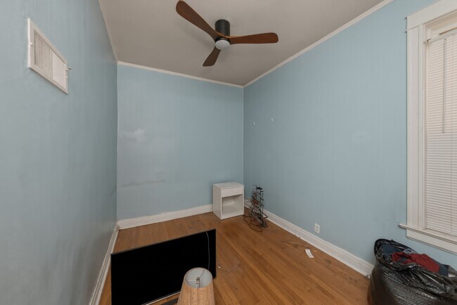 Photo - 3712 N Racine Ave Unit # 01