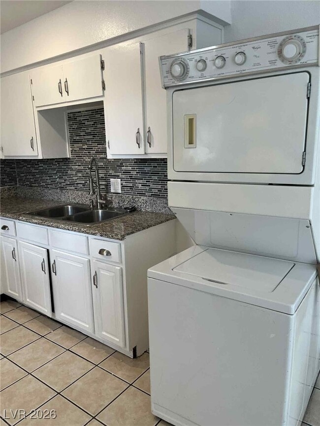 Photo - 3371 Brussels St Unit 4