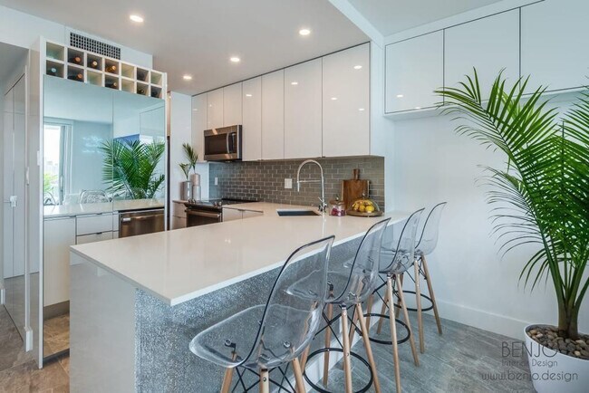 Photo - 1000 West Ave Unit 1419