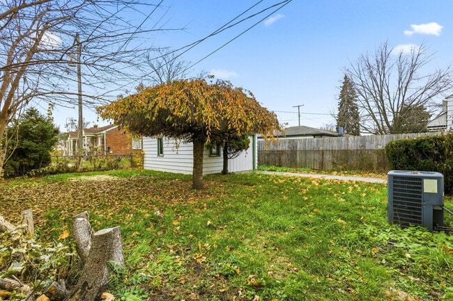 Photo - 1541 Washington Ave