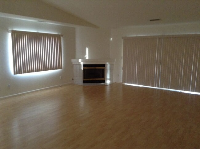 Photo - Cliff Rose - 3 Bedroom and 2 Bathroom