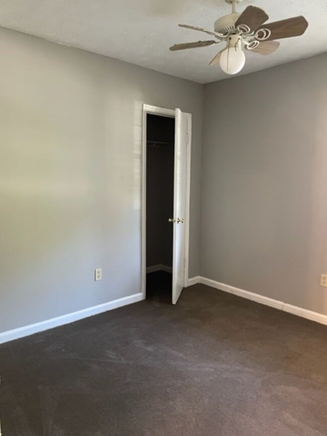 Photo - 2186 Jonathan Ave
