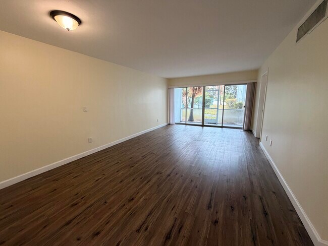 Photo - 1505 Crescent Cir Unit B21