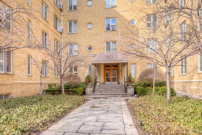 Building Photo - 150-150 Farnham Ave