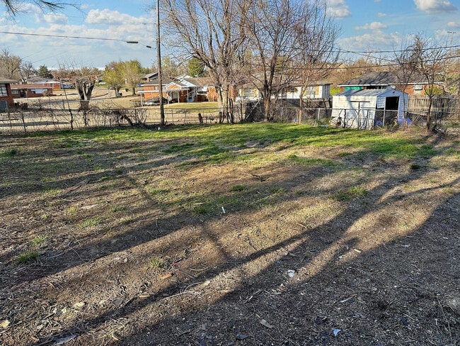 Photo - 3221 NE 16th St