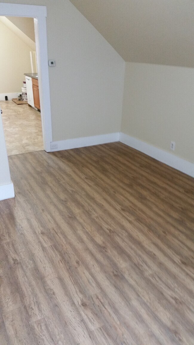 Photo - 12 Library St Unit B