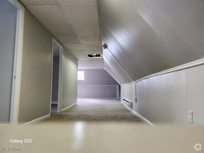 Building Photo - 18223 Winslow Rd Unit 3 Rental