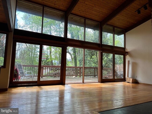 Photo - 6022 Munson Hill Rd