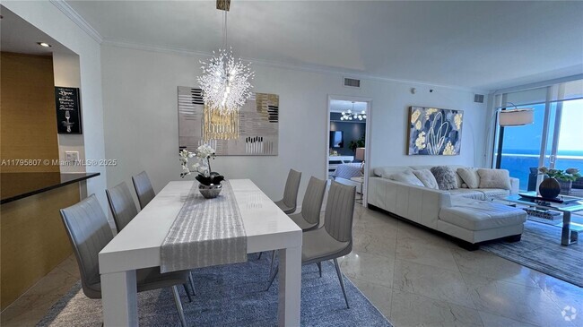 Building Photo - 1830 S Ocean Dr Unit 2204 Rental