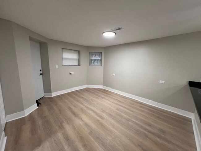 Photo - 3457 N Springfield Ave Unit #G