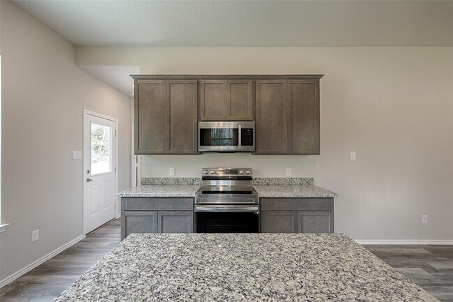 Photo - 15719 Cottonwood Dr