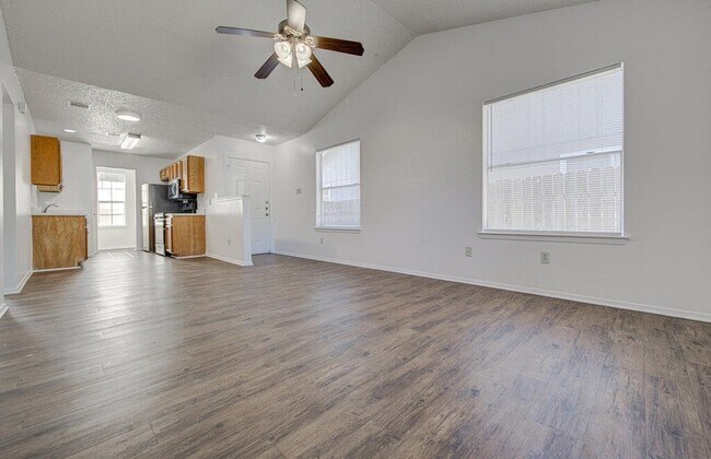 Photo - 8118 West Gate Blvd