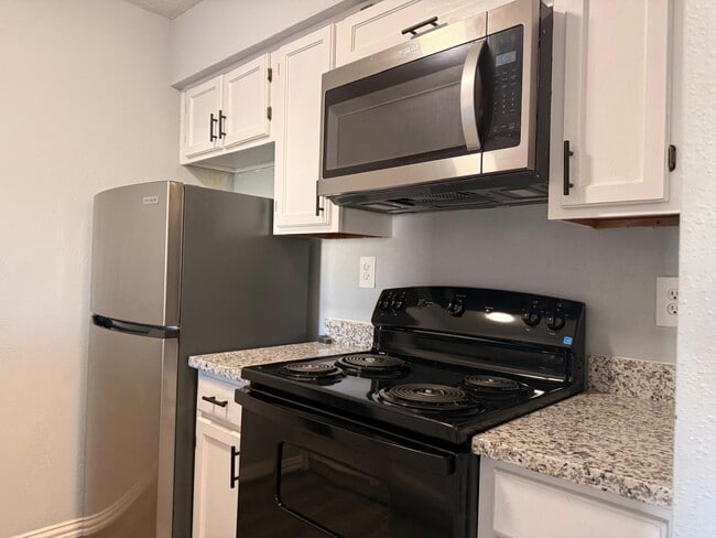 Photo - 10555 Turtlewood Ct