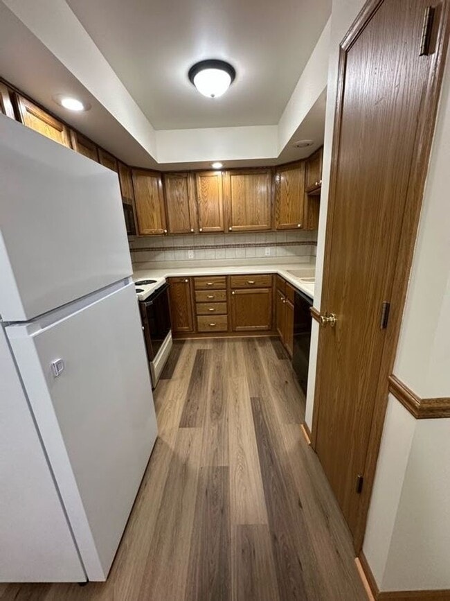 Photo - Ellis Avenue Duplex Unit 625