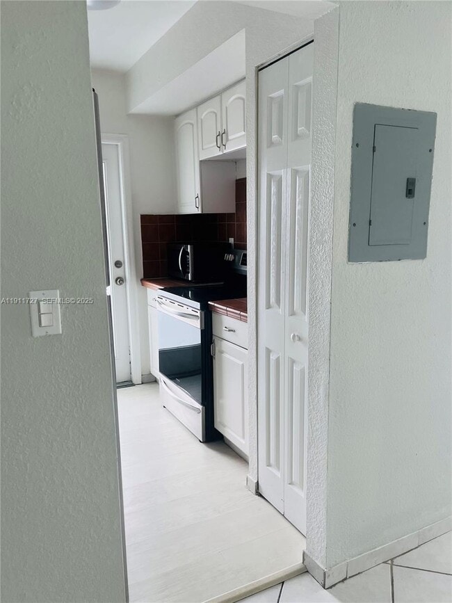 Photo - 7725 Carlyle Ave Unit 7