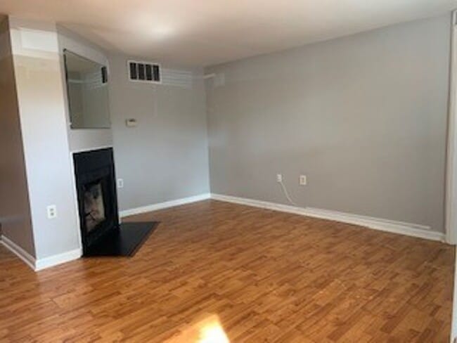 Photo - Pembrook Condo in Alexandria