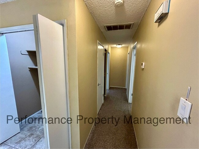 Photo - Cute 3 Bed/2 Bath SW Bakersfield Home w RB...