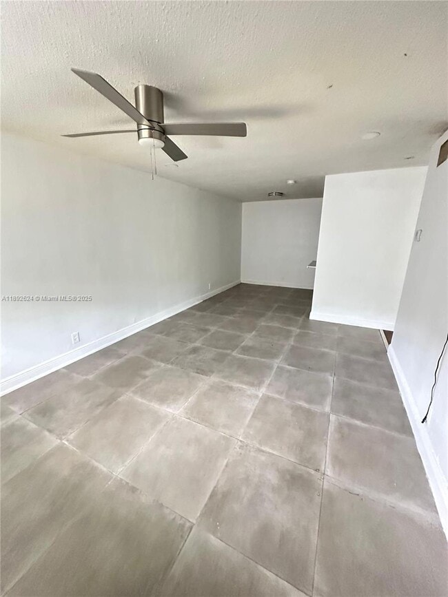 Building Photo - 5303 NW 18th Ct Unit 5303