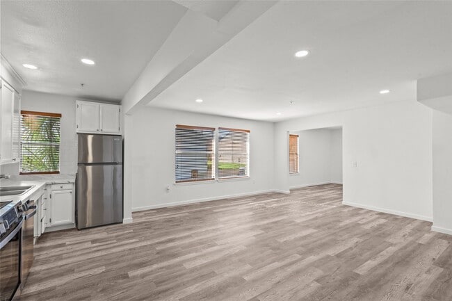 Photo - 8100 Seawall Blvd Unit 163