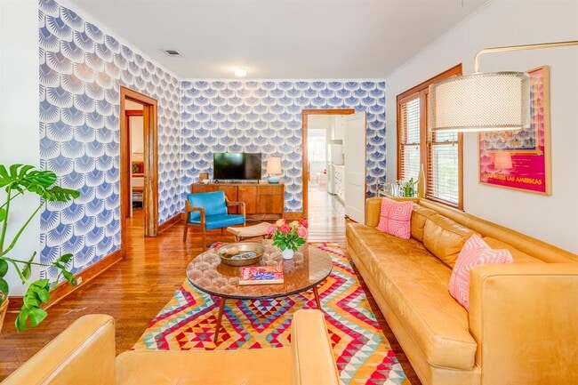 Photo - 1301 E 29th St