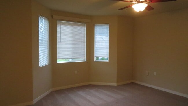 Photo - 1613 Burnside Pl