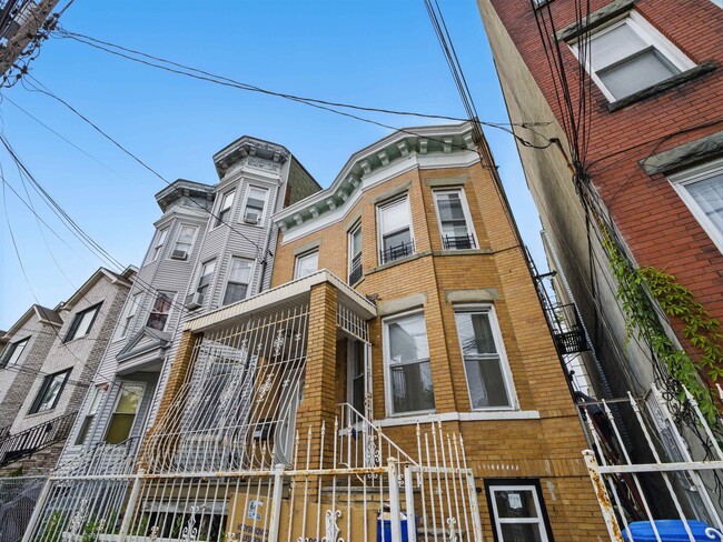 Photo - 22 Grace St Condo Unit 1