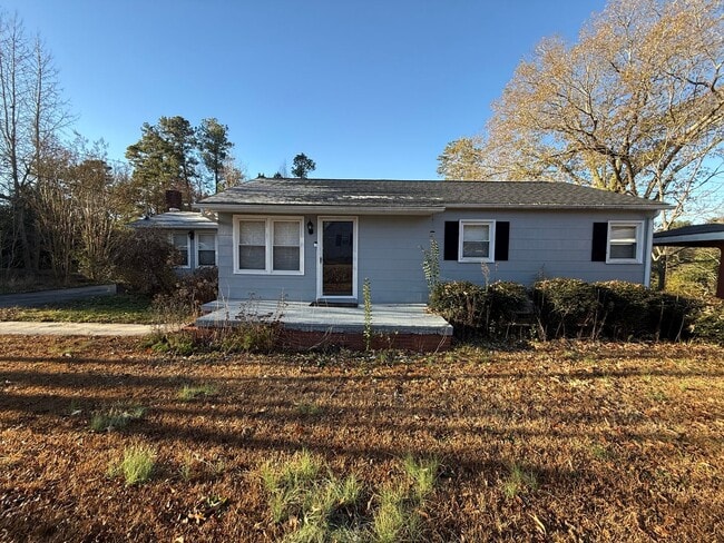 Building Photo - 3 Bedroom/1 Bath home for rent