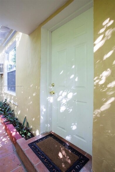 Photo - 4720 Pine Tree Dr Unit 1