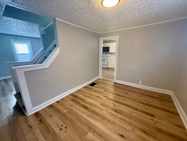 Photo - 745 S Wayne Ave