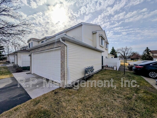 Photo - 15758 Flackwood Ave