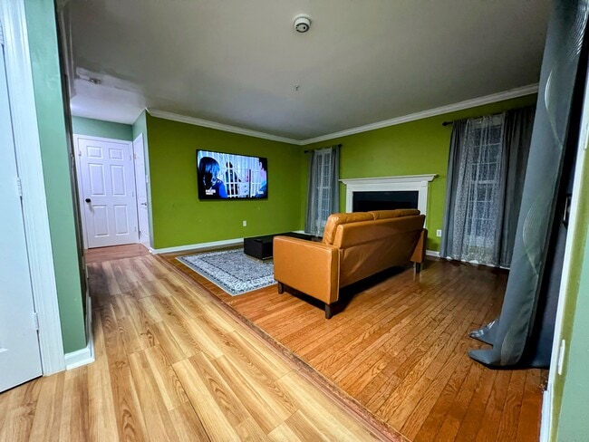 Photo - 6301 Grenfell Ct