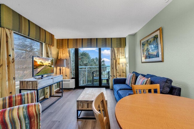 Building Photo - 2106 N Ocean Blvd Rental