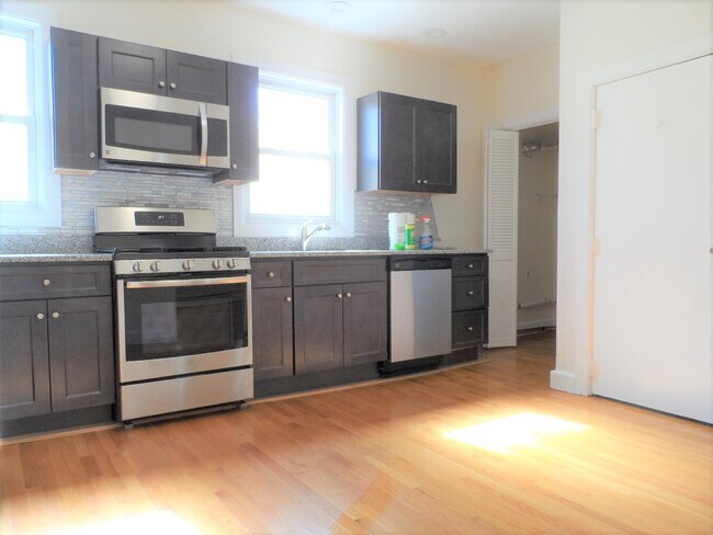 Photo - 313 Cardinal Medeiros Ave Unit 3