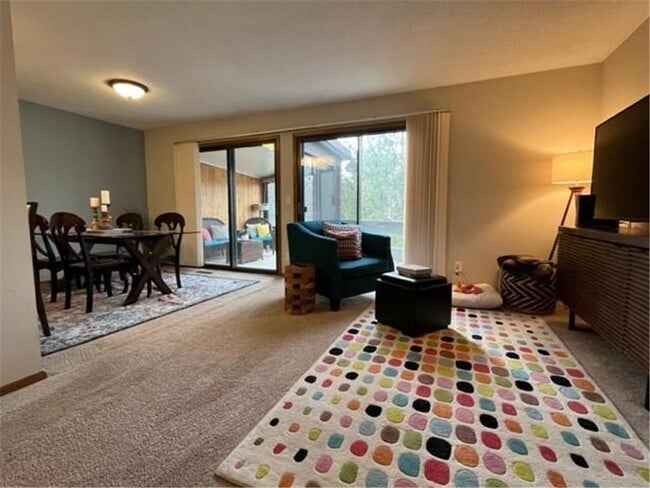 Photo - 4514 Quantico Ln N