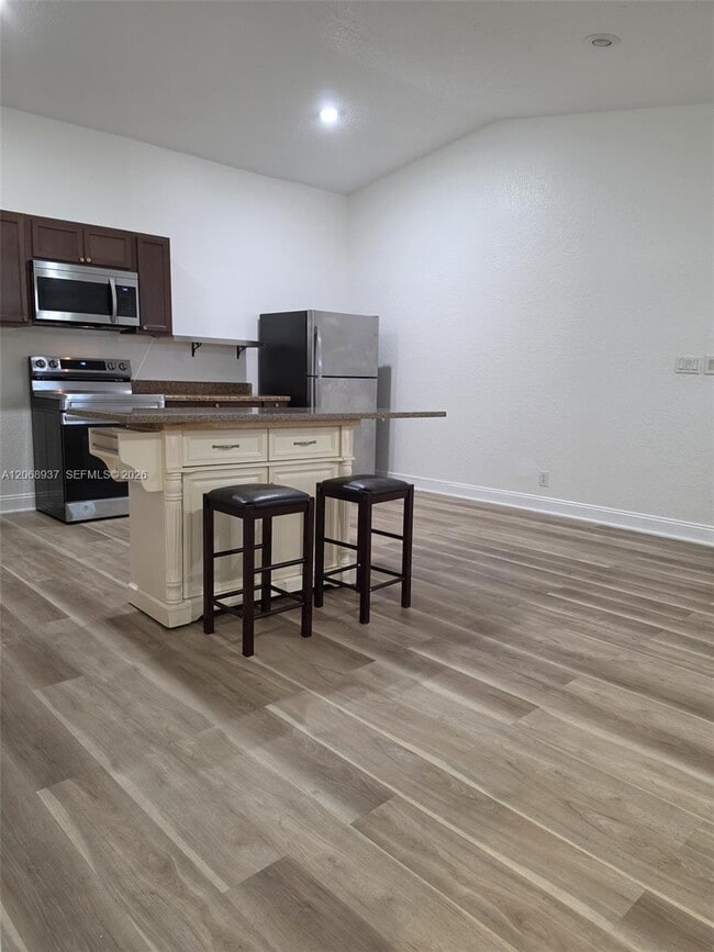 Photo - 9165 SW 18th St Unidad 1