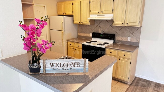 Photo - 1275 Lake Shadow Cir