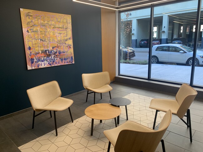 Photo - 201 Ellicott