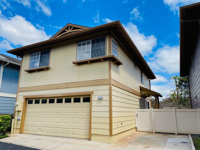 Building Photo - Partly Furnished 3-bedroom, 2.5-bath home,...