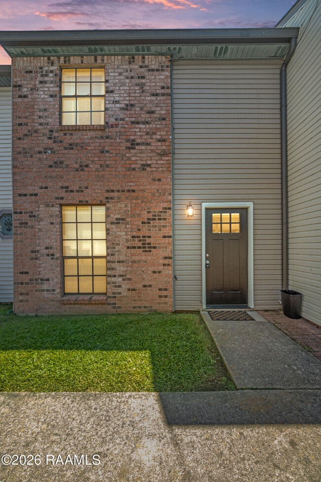 Photo - 105 Steiner Rd