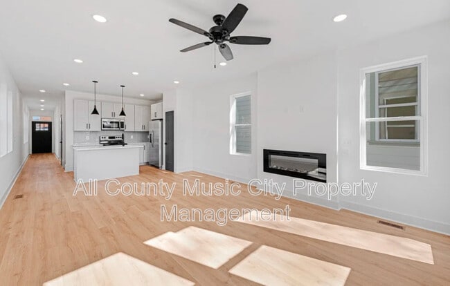 Photo - 204B Alta Loma Rd