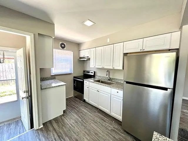 Photo - 2040 Faywood Dr