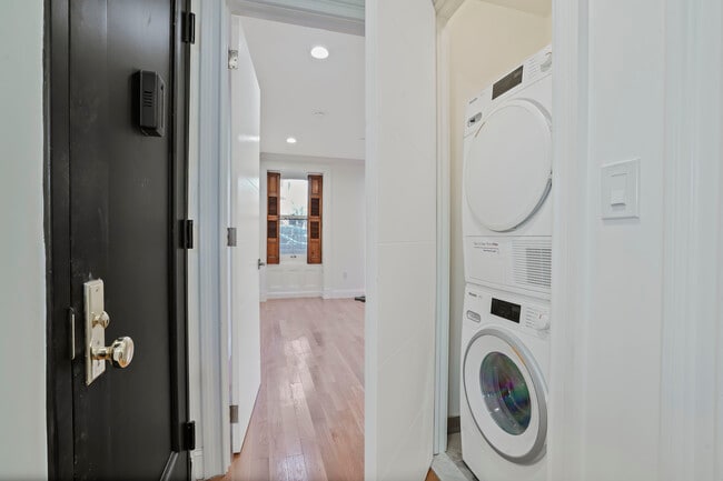 Photo - 1 Cambridge Pl