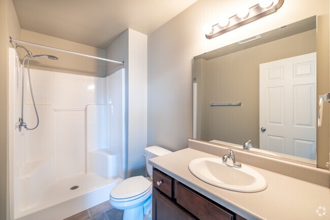 2BR, 2 1/2BA - Bathroom