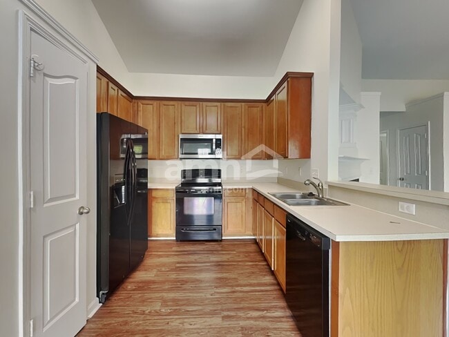 Photo - 32 Riverbed Dr