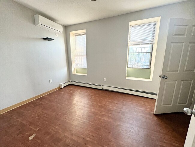 13 Ruggles St