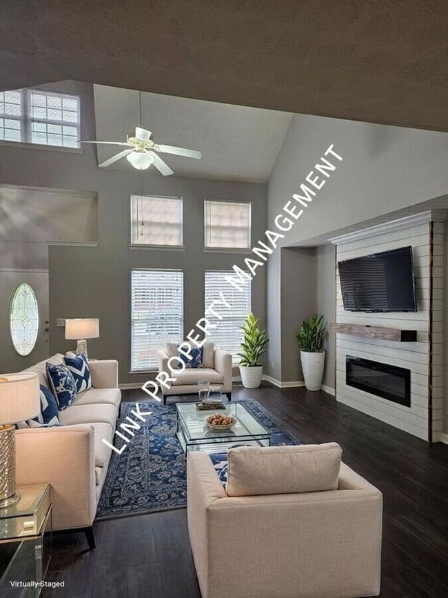 Photo - 6383 Rim Crest Ln